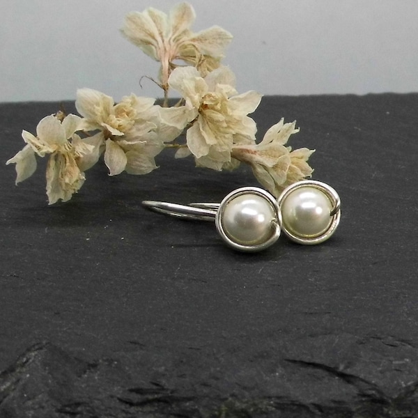 Schlichte Muschelkernperlen Ohrhänger creme-weiß 935 Silber - minimalistisch Brautschmuck, Brautjungfern