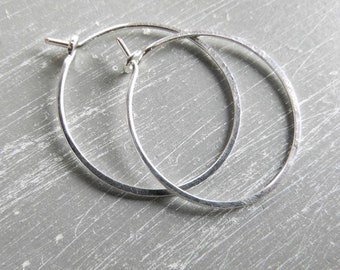 Hoop earrings size M 23 mm made of 935 silver, gold-filled or rose-gold-filled wire selectable, handmade jewelry