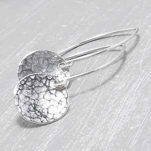 Disques en argent 935 martelés, boucles d'oreilles simples, boucles d'oreilles femme argent, cadeau pour elle image 6