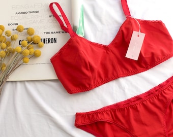 Red comfortable underwear set / Red organic cotton lingerie set / Red cotton bralette panties / Red underwear for woman / Gift for her
