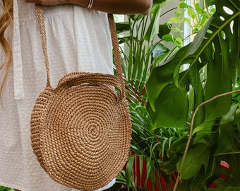 Round handmade crochet raffia bag, ecofriendly handmade raffia bag, round natural raffia handbag