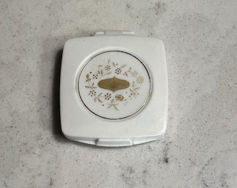 Vintage 1950's Pond's Angel Face Makeup Compact in NEW IVORY Gently Used