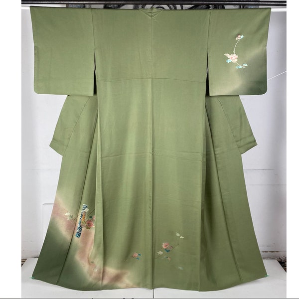 Handgenähter Japanisher Kimono Houmongi Kamelie 100% Seide