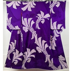 Kimono Shibori ancien japonais en soie 100%, style Art Déco des années 1920, motif Tabane Noshi violet