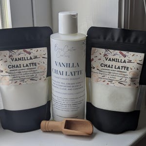 natural laundry detergent and scent booster combo for non toxic cleaning
