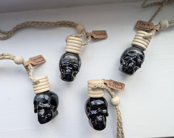 Black Skull Hanging Car Diffuser Gothic Air Freshener Witchy Accessory Spooky Decor Alt Gift Horror Decor for Car Summerween Gifts Halloween