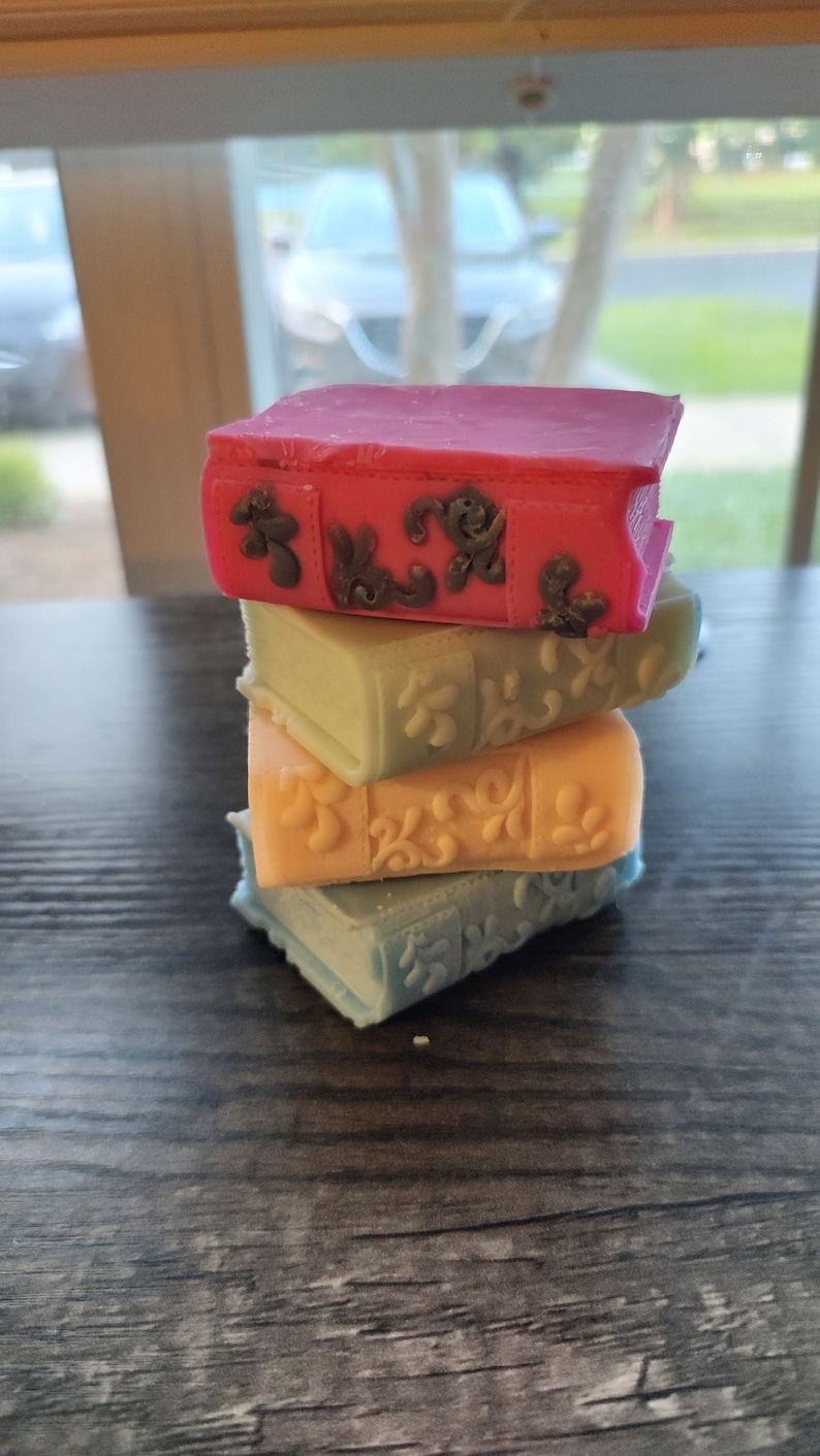Book Wax Melt Bookish Decor Book Lover Gift Bookish Wax Melt Cozy Gift for Teacher Booktok Fantasy Lovers Literary Decor Gifts for Readers