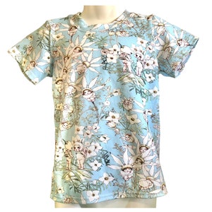 T-shirt Australian floral & gumnut flannel flowers blue shirt sleeved top