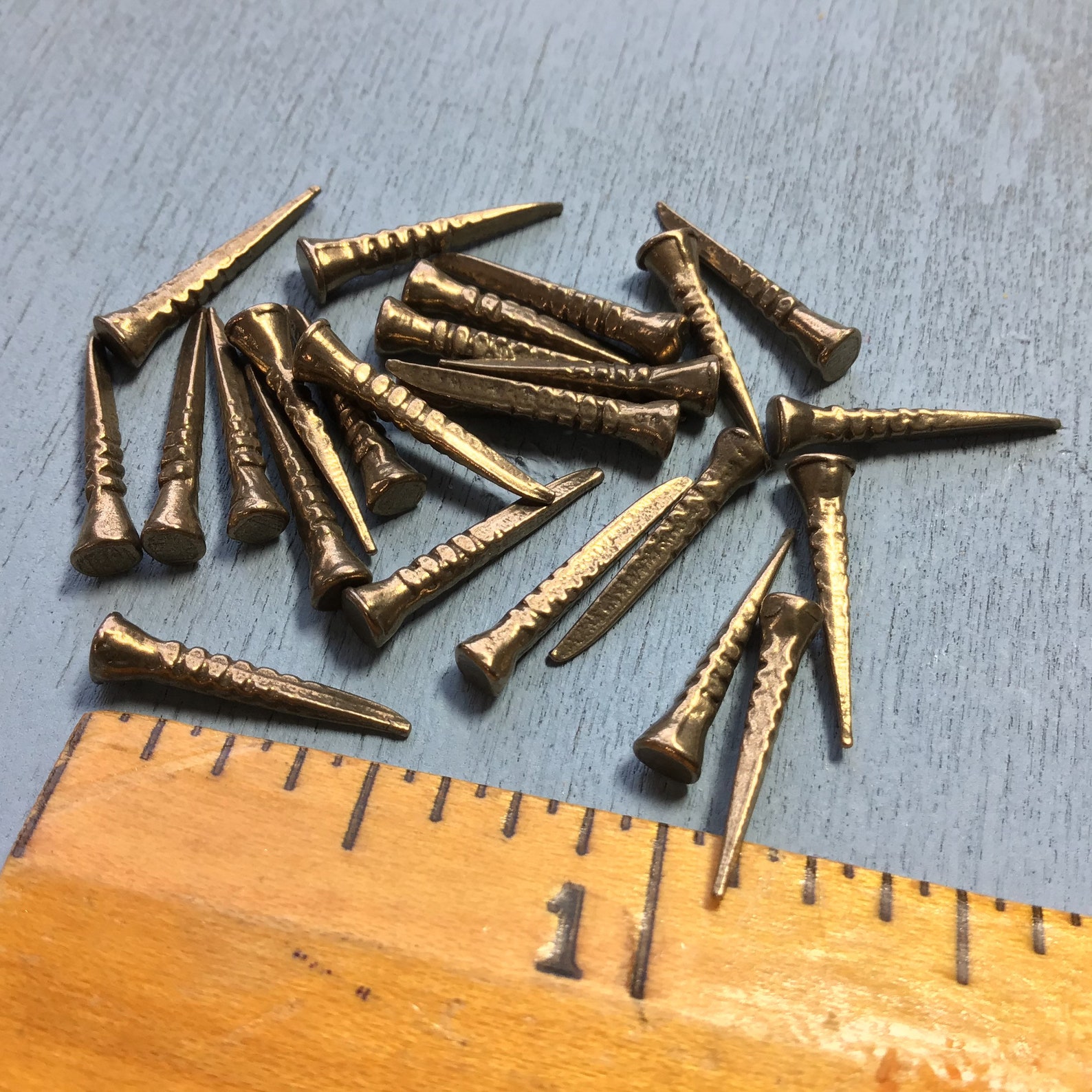 50 Vintage Brass Plated Cobbler Nails Etsy