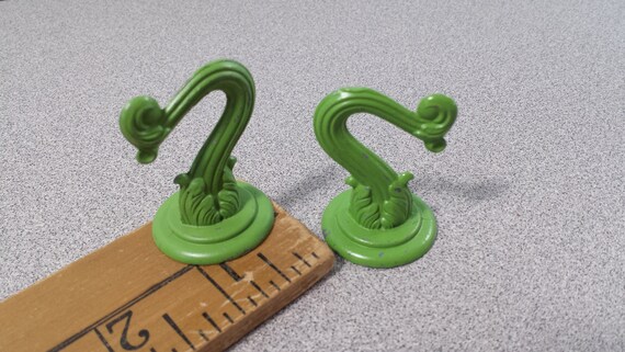 2 Vintage Ceiling Hooks Retro Green Hooks Toggle Hooks Swag Hooks Light Hooks Plant Hooks Home Decor Hooks