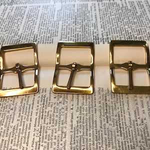 3 Vintage Buckles LaMode