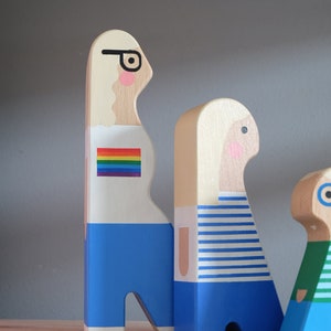 Family portrait Custom wooden figurines, Personalized Mother's day gift. image 4