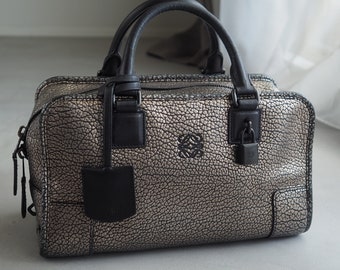 LOEWE Amazona 28 Anagram Hand Mini Boston Tas Leer Metallic Goud Zwart Authentiek