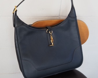 HERMES Trim 31 Shoulderbag Handbag Blue Indigo Leather Couchevel Gold Metal Vintage Authentic