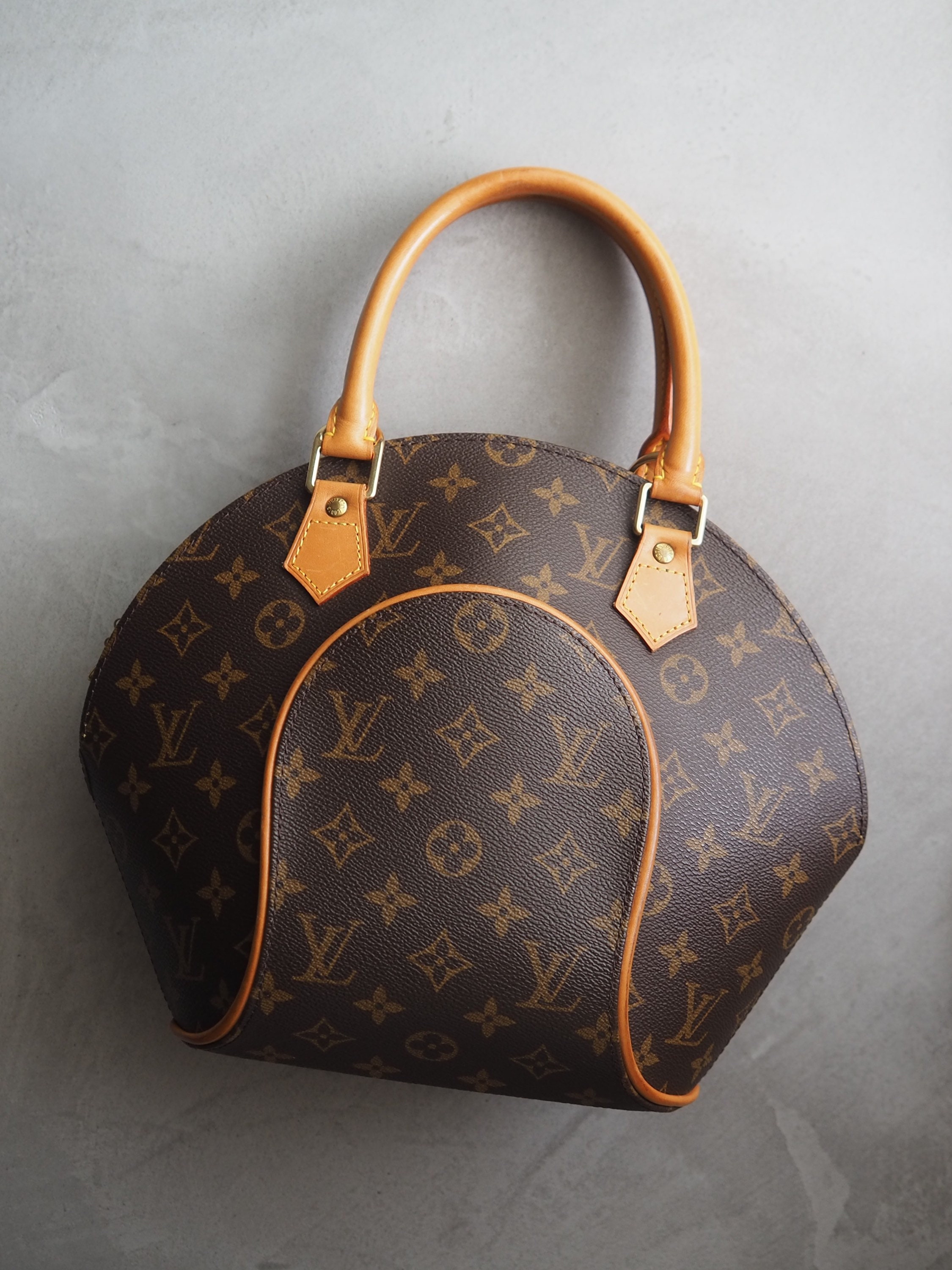 Louis Vuitton Womens Monogram Coated Canvas Porte cartes Credit Pression Brown