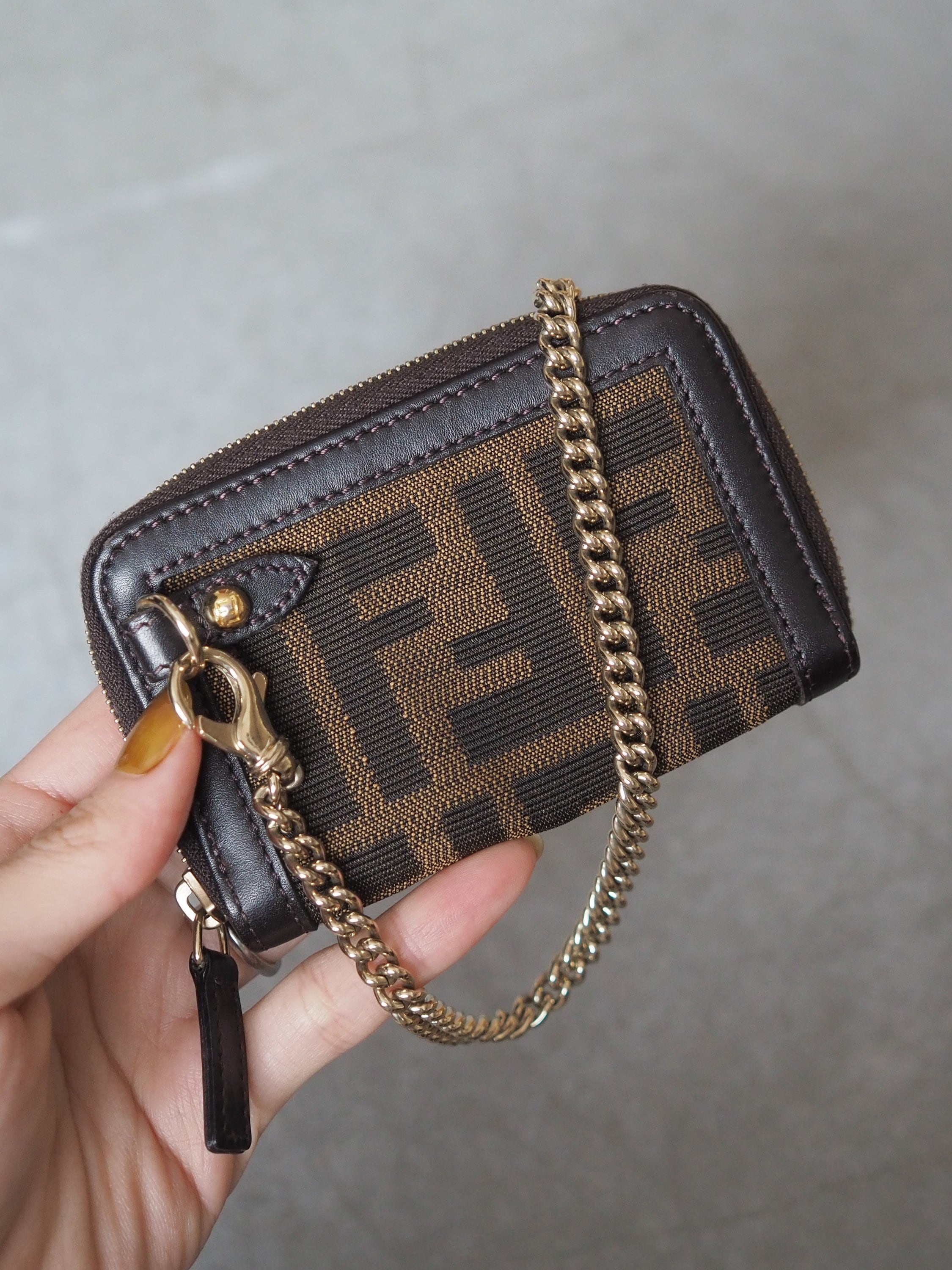 Fendi Pochette Zucca Brown Cloth ref.148212 - Joli Closet