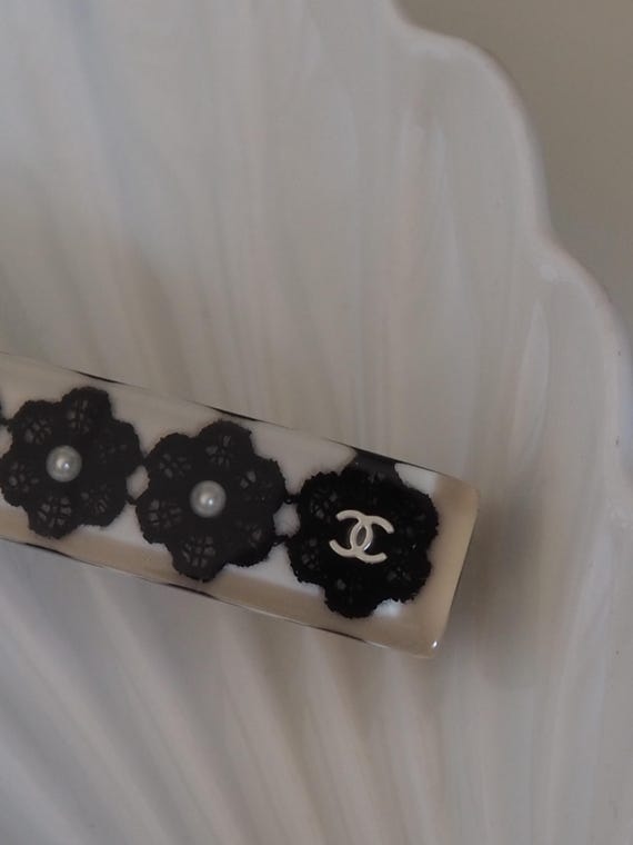 CHANEL COCO Mark Flower Lace Hair clip Barrette Wh