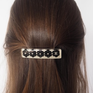 Gucci upcycled canvas Oval Hair Clips - authentic vintage material Gucci Crystal Interlocking G Hair Clip Multicolor 1890865  main image 4