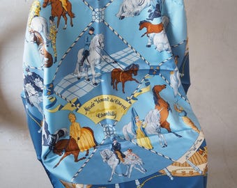 エルメス シルクスカーフ カレ 90 「PLUMES ET GRELOTS」 イエロー