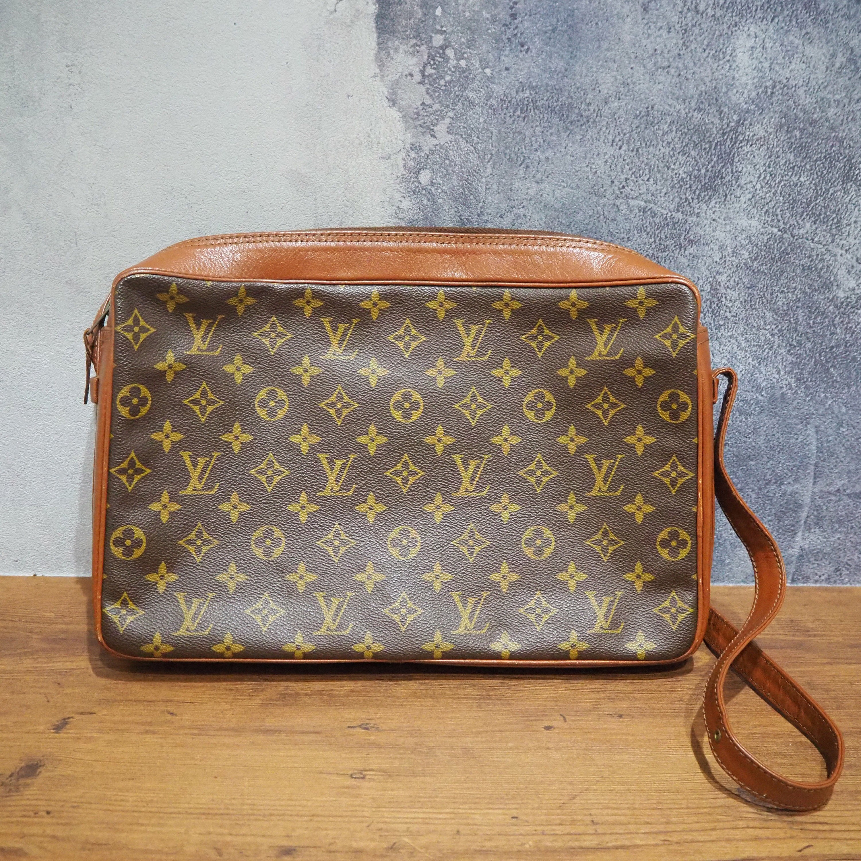 Louis Vuitton Venus Monogram Canvas 2way Shoulder Bag