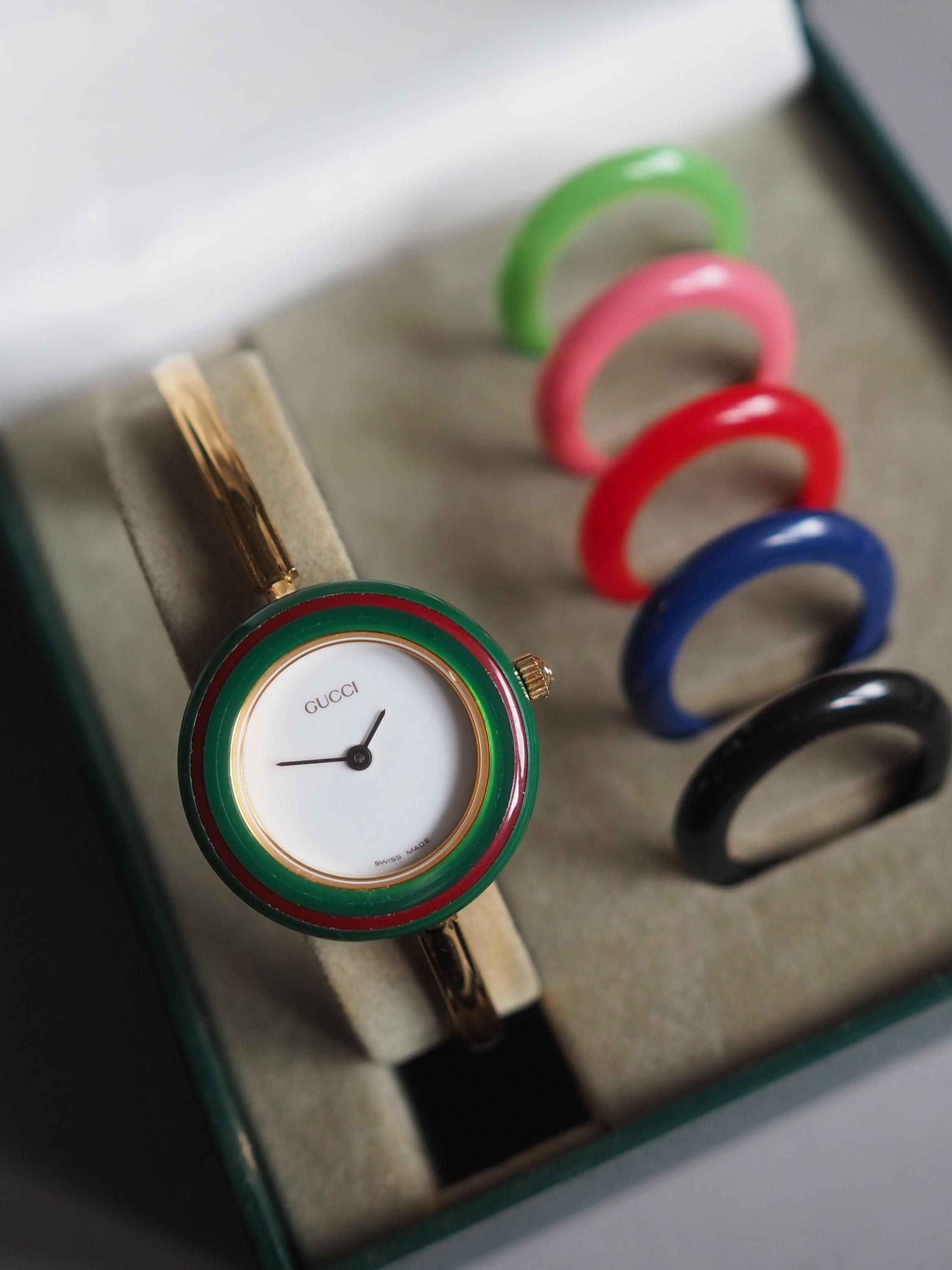 GUCCI アクセサリー チェンジベゼル 6色 バングルウォッチ 腕時計