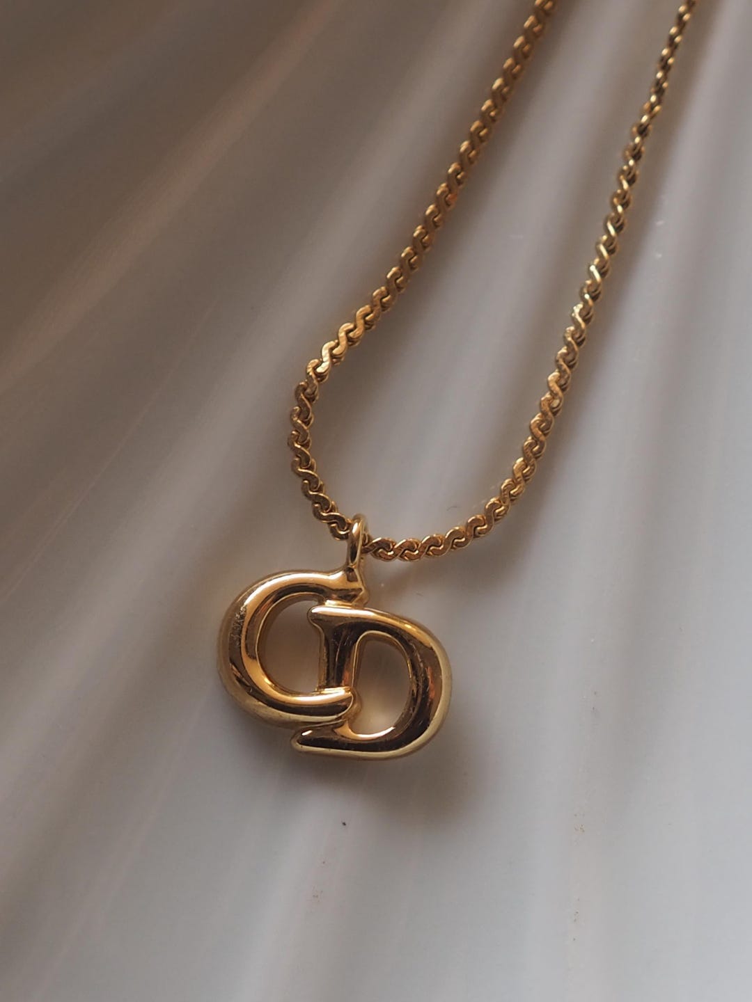 クリスチャン・ディオール ネックレス CDロゴ ヴィンテージ メタル