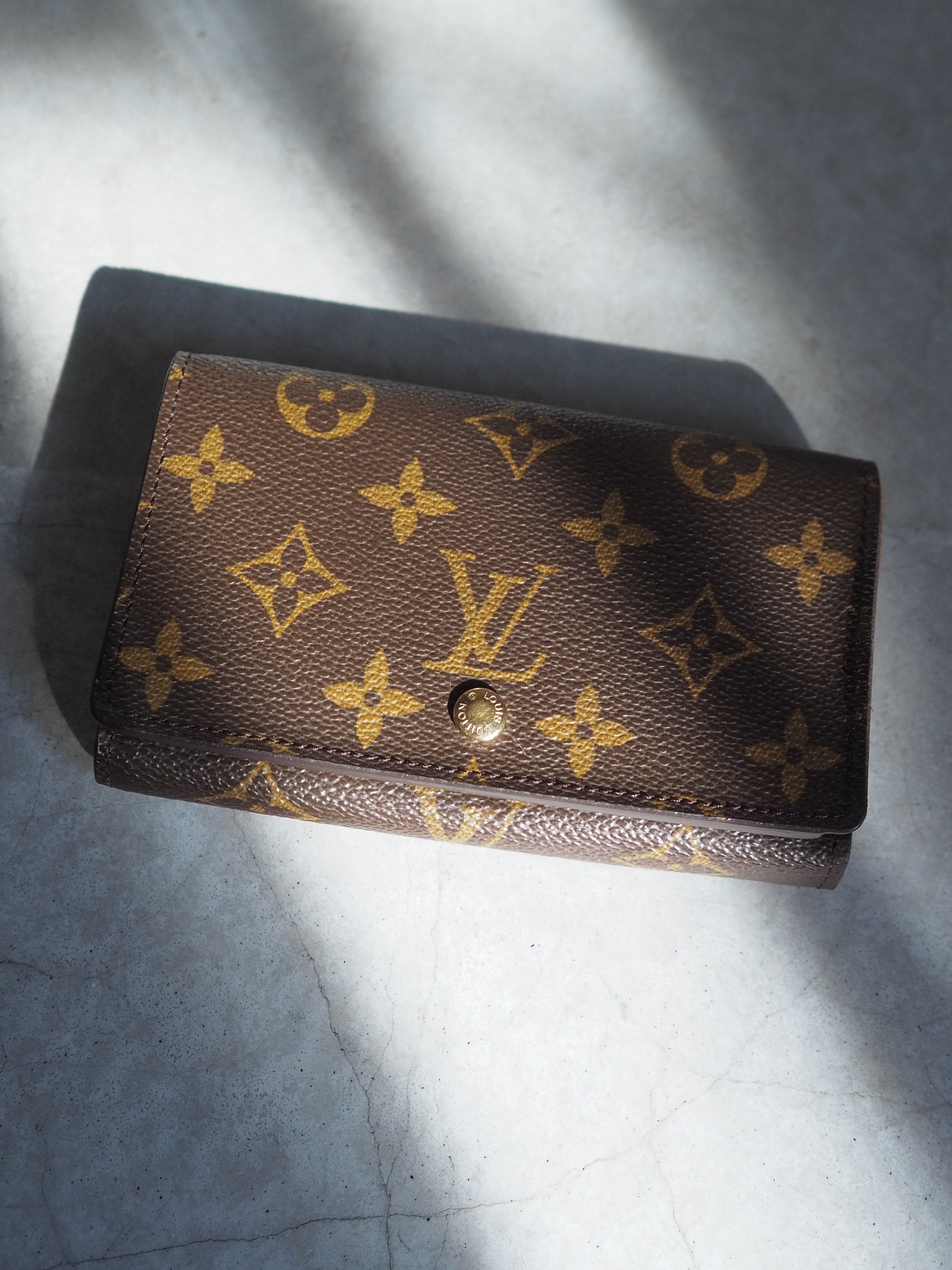 LOUIS VUITTON Monogram Portefeiulle Sarah Long Bifold Wallet