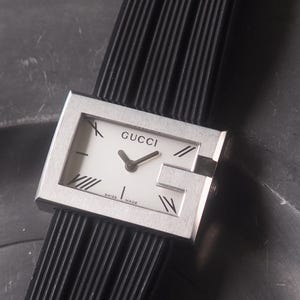 GUCCI Rubber Bracelet Watch Wristwatch 100L Silver color Stainless steel Black Unisex Vintage Authentic