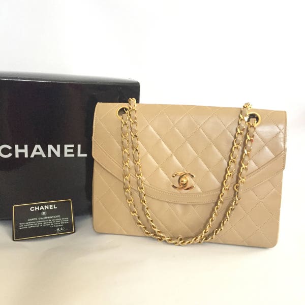 CHANEL MINT! Auth CC Logos Matelasse Quilted Chain Shoulder Bag Leather Beige Vintage With Box
