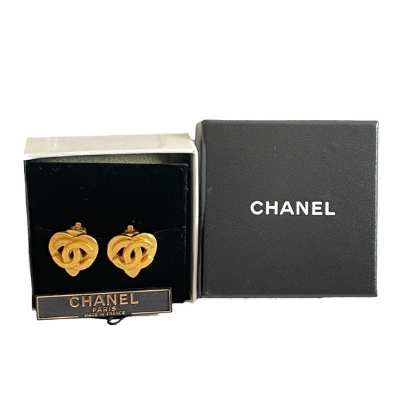 CHANEL Vintage Earrings Coco Mark Heart Gold Plated Authentic 