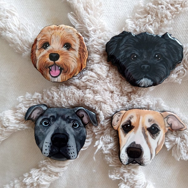 Custom Pet pin portrait (dogs, cats, horse, birds, etc)