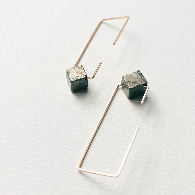 Solo Earrings - Pyrite