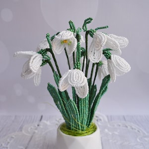 Beaded flowers snowdrops, beaded snowdrops, Christmas decor, flowers of beads