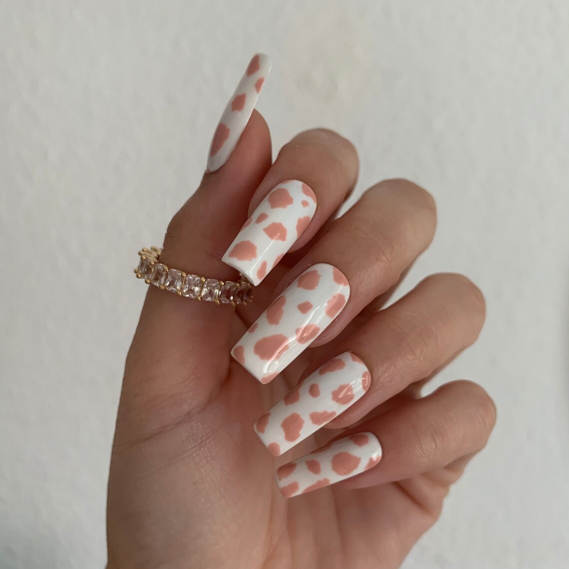 Pink Cow / Press on Nails - Etsy