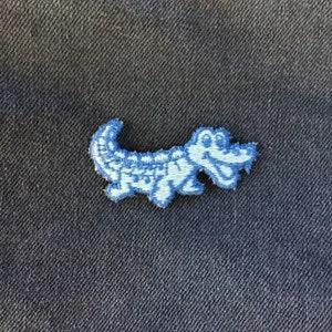 Blue Alligator Patch - 1980&#39;s Retro Kitsch Cute