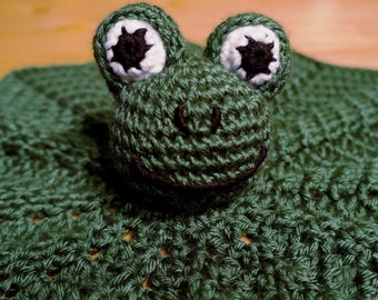 Green Frog Security Blanket, Crocheted Frog Blanket, Baby Security Blanket , Baby Comforter, Baby Shower Gift, Newborn Gift