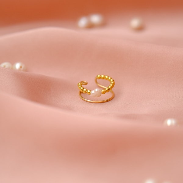 Bague d'oreille "Nixie" - perle de culture, goldfilled - faux piercing - tragus hélix - boucles d'oreilles earcuff - cadeau pour elle