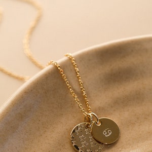 Collier duo Astro Motif médaille astrologique personnalisable signe zodiaque gravée cadeau pour elle, soeur, amie, maman lune image 2