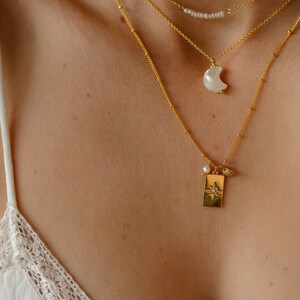 Collier dream perle de culture, doré à l'or fin médaille étoile du nord et coquillage pendentif rectangle opale cadeau pour elle image 2