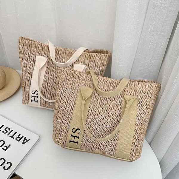 SUMMER TOTE BAG Personalised Small Woven Straw Beach Bag Classic Top Handle Bag Timeless Bag Petite Beach Bag Essentials Day Bag