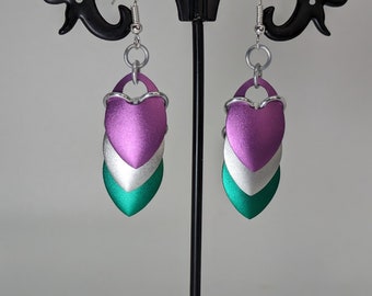 Orgullo queer de género, Pendientes de escamas, Cota de malla, Cota de malla, Cota de malla, Tejido, Aluminio anodizado, Orgullo, Bandera