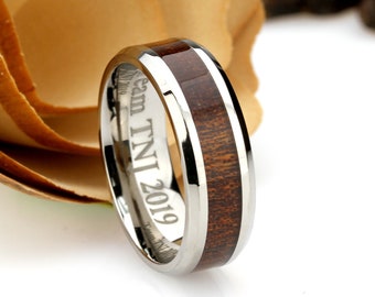 Anillo de boda de titanio para hombres y mujeres, bordes biselados con incrustaciones de madera de koa hawaiana de 8 mm, anillo de promesa de titanio para hombres y mujeres