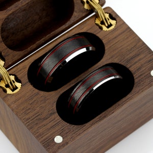 Conjunto de alianças de casamento de tungstênio para ele e para ela, 8 mm e 6 mm, cinza-escuro com listras vermelhas, anel de carboneto de tungstênio, anel de compromisso para casal, caixa de madeira