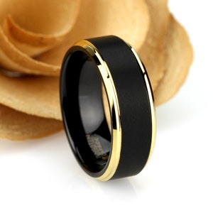 His And Hers Tungsten Wedding Band Set,8mm,6mm,Black & Gold Beveled Edges, Tungsten Carbide Ring, Promise Ring For Couple, Wood Box zdjęcie 3