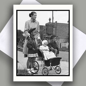 Tarjeta con una sola nota/Foto antigua, década de 1940/Madre e hijos/Hermosa familia/Día de la madre/Afroamericanos/Década de 1940/Interior en blanco