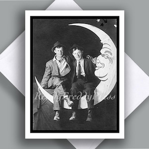 Grußkarte/ Vintage Photo/ Boyfriend/ Gay/ LGBT/Couple/ Moon/ Friend/ Romance/ Einzelkarte mit Umschlag