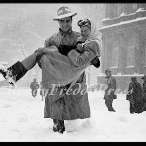 Card: Christmas/ Holiday/ Black & White/ Seasonal/ Vintage Photo Image/ Man Carrying Lady/ Snowstorm/Boxed Set of 8 Notecards with Envelopes