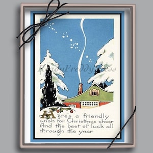 Puede incluir: Tarjeta de Navidad vintage con una caba&ntilde;a cubierta de nieve con un techo verde y una chimenea que emite humo. La tarjeta tiene un cielo azul con copos de nieve blancos y un mensaje que dice "Aqu&iacute; tienes un deseo amistoso para la Navidad y lo mejor de la suerte durante todo el a&ntilde;o."