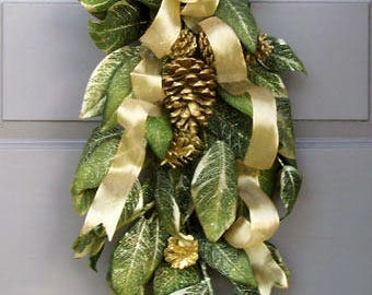 Holiday Magnolia Swag
