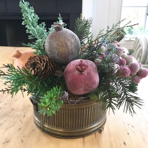 Classic Centerpiece